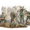 Trumpeter 00426 German s.FH 18 Field Howitzer Gun Crew Ammo Supplied Team